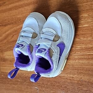 Brand New, never worn, Nike Air Max 90, Shoes for Infant, Size 4c